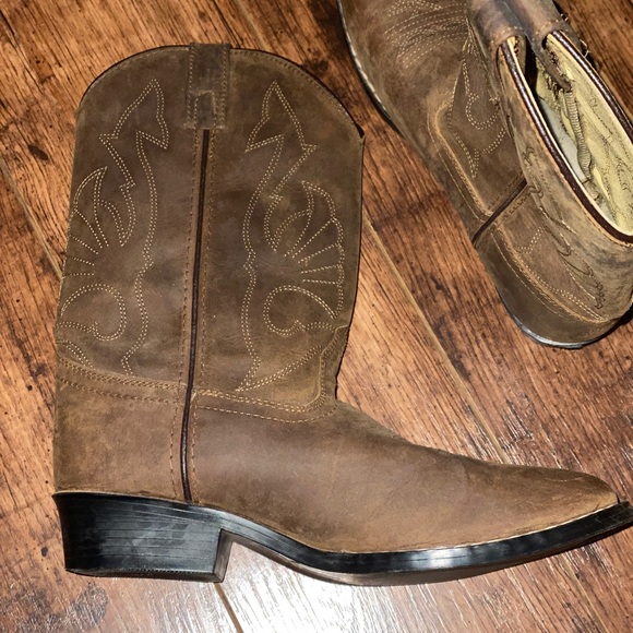 Cowboy boots size 5 - Picture 2 of 4
